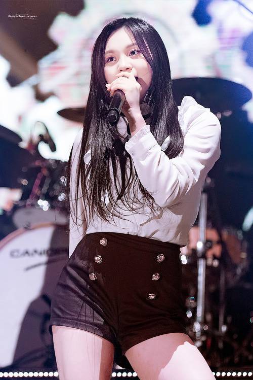 여자친구 엄지 | 인스티즈