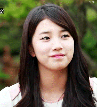 이상한 버릇을 가지고 있는 수지 | 인스티즈