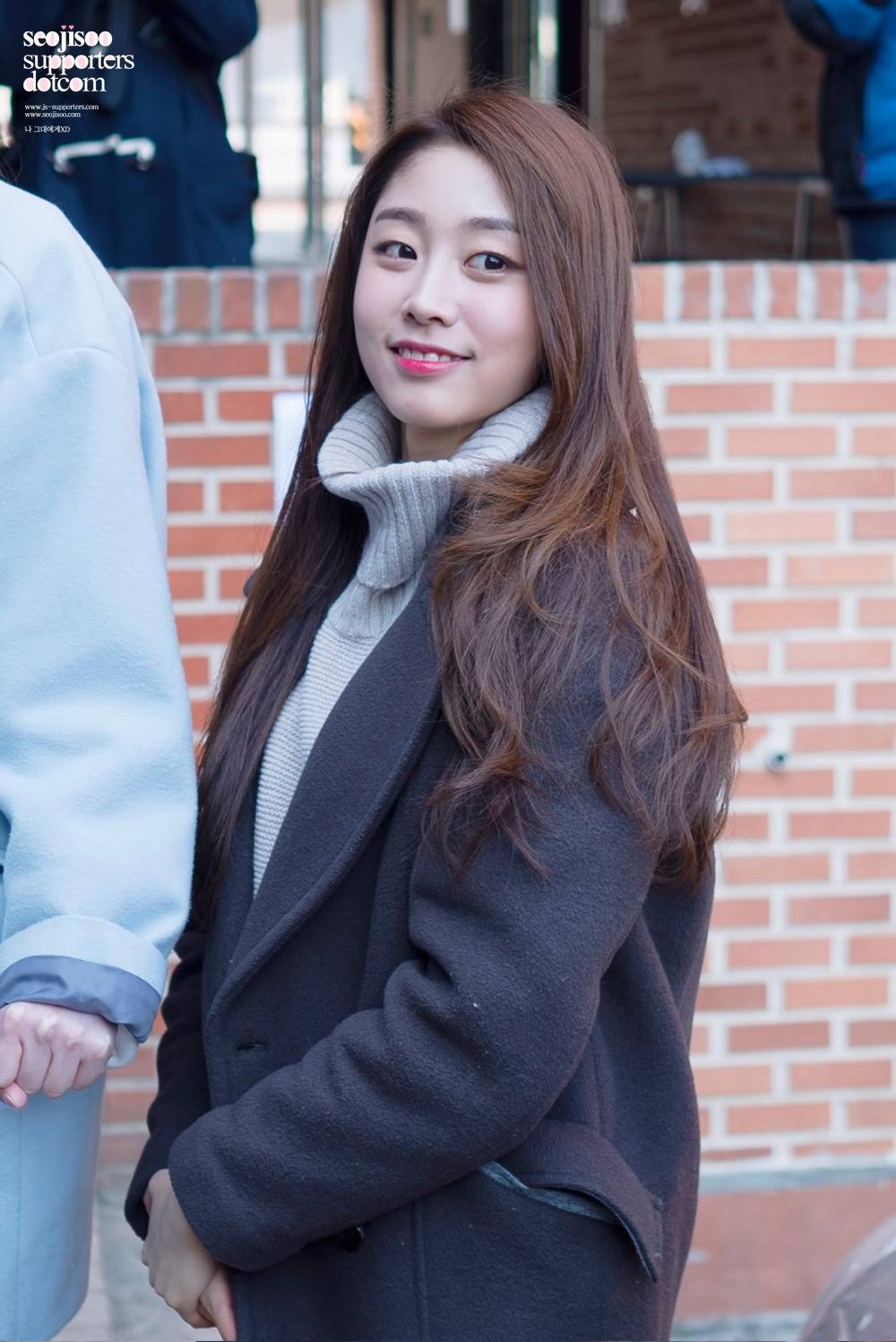 러블리즈 수정의 졸업식날 서지수 | 인스티즈