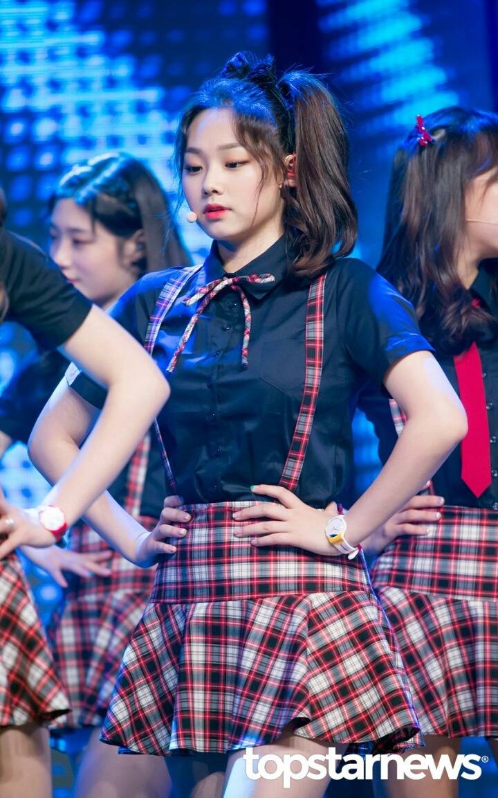 강미나 팬들의 끊이지 않는 논쟁 | 인스티즈