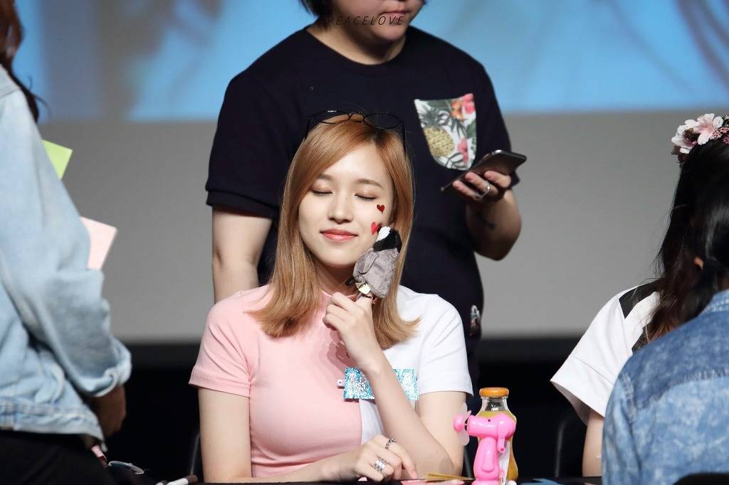 트와이스 블랙스완 미나 | 인스티즈