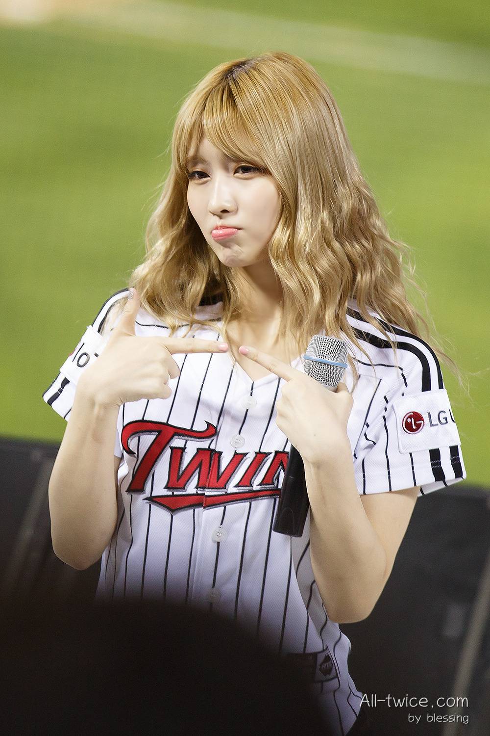 트와이스 복숭아 모모 | 인스티즈