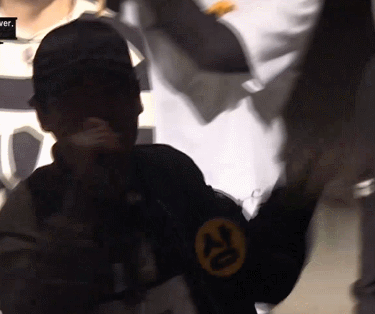 나대는,,,찐따,,,제압하기.gif | 인스티즈