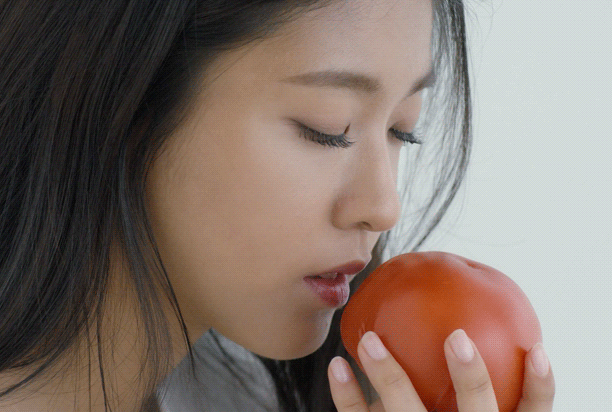 스크린에 뽀뽀 금지 | 인스티즈