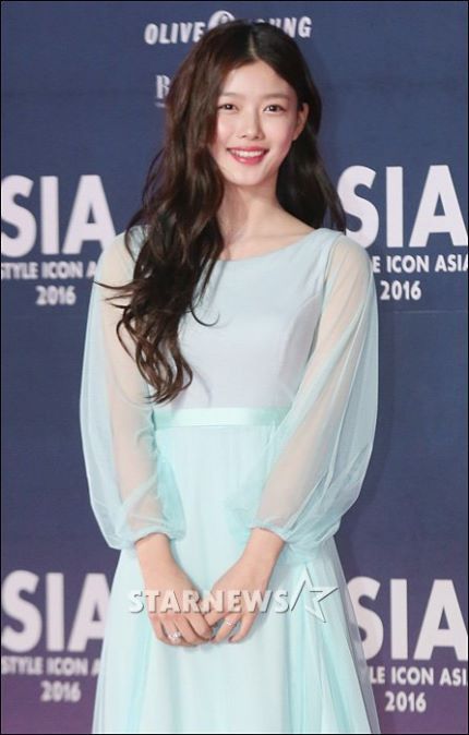 오늘자 김유정 | 인스티즈