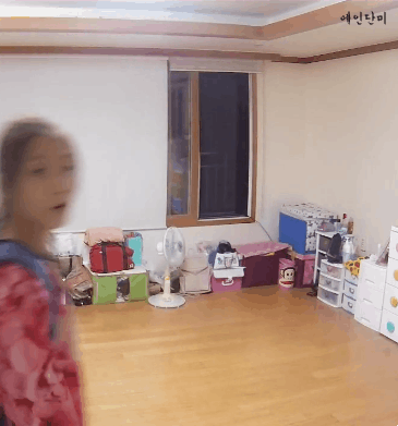 웃을 때 눈이 작아지는 예인이 (러블리즈) | 인스티즈