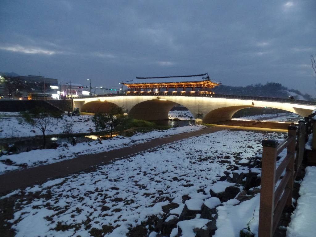 전주한옥마을 남천교 아치형의 아름다운 다리위의 한옥 누각 설경 및 야경 (안구정화) | 인스티즈
