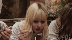 잘 먹는 모모.gif | 인스티즈