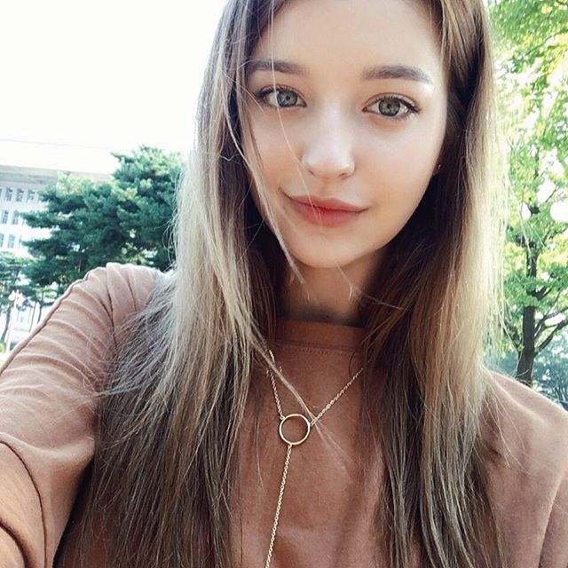 소주 마실 줄 아는 안젤리나 다닐로바 | 인스티즈