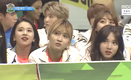 미나와 같이 우는 트와이스 멤버들.gif | 인스티즈