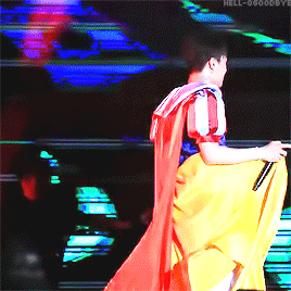 중국에서 지드래곤 벌칙의상 수준.jpg | 인스티즈