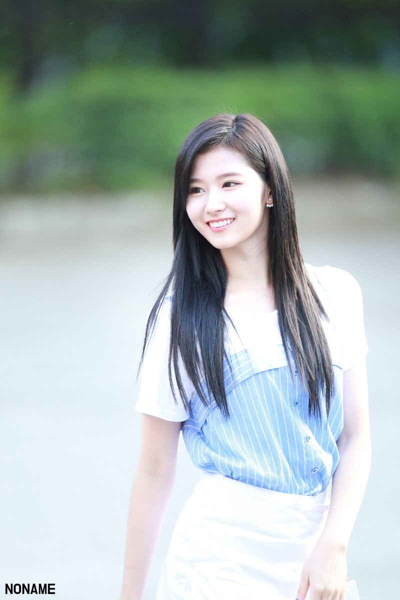 트와이스 뮤직뱅크 출근길 | 인스티즈