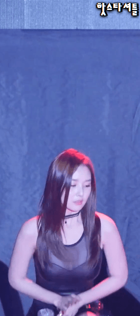 참 착한 우희.gif | 인스티즈