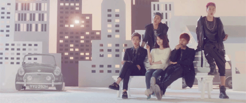 봄 사랑 벚꽃 말고 아이유.gif | 인스티즈