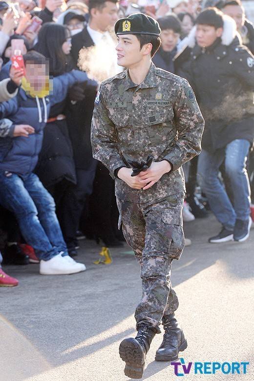 과거로 한곳으로만 돌아갈수 있다면 고3 1학기 vs 전역하는 날 아침 | 인스티즈