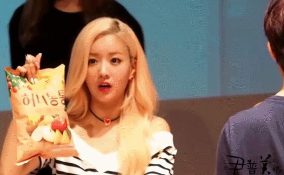 에이핑크 윤보미 생일기념.jpgif | 인스티즈