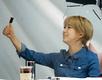 초아의 귀여운 마술.gif | 인스티즈