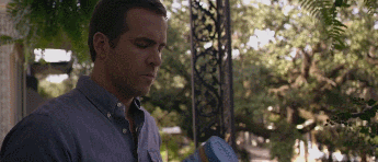 제 친구가 카페에서 커피를 마시다가 쓰러져 죽어버렸어요...gif | 인스티즈