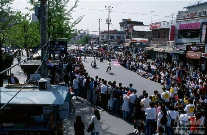 1996년 8월 서울 신촌사거리 모습.jpg | 인스티즈