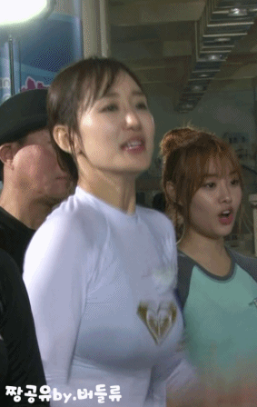 다소 풍성하고 왕성한 활동량을 보여주는 아나운서 | 인스티즈