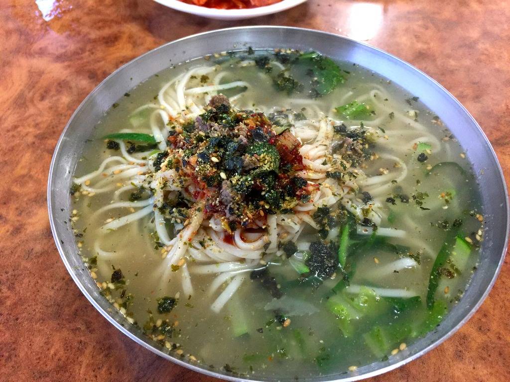 국수 먹기의 달인 | 인스티즈