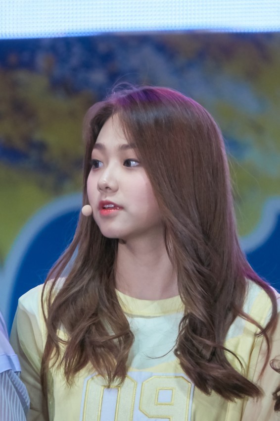 어제자 행사에서 강미나 미모 | 인스티즈