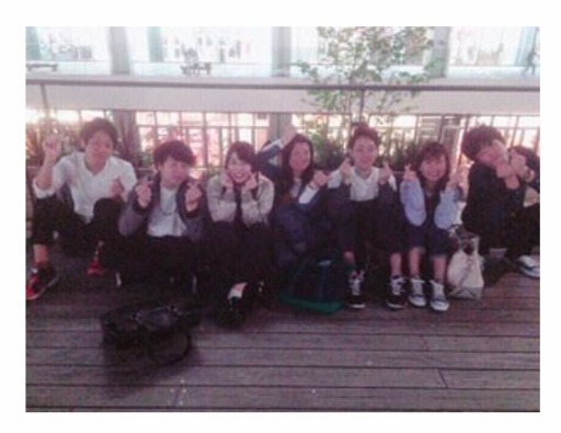 일본에서 유행하는 손가락하트 | 인스티즈