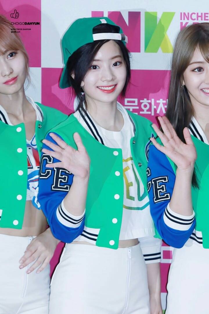 [트와이스] 모자가 너무 잘어울리는 다현이 | 인스티즈