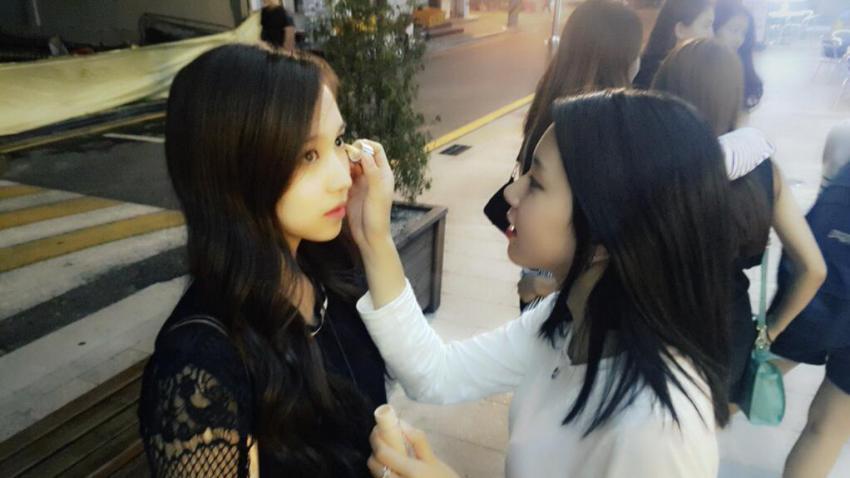 [트와이스] 대표 케미 미챙(미나+채영) 달달한 분위기 짤들.gif | 인스티즈