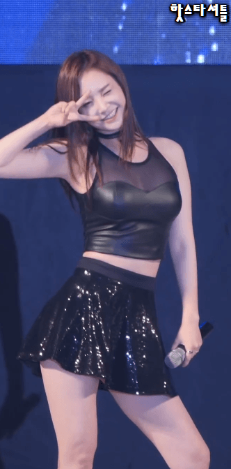 참 착한 우희.gif | 인스티즈