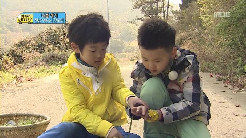 [아빠어디가] 무심한듯 하지만 알고보면 세심한 준수의 배려심.jpg | 인스티즈