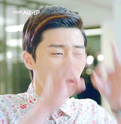 요즘 여고생, 여대생들 사이에서 인기많은 남자 연예인 2명.jpg | 인스티즈