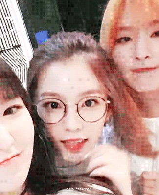 안경도 잘 어울리는 아이린 | 인스티즈