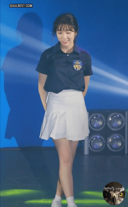 에이프릴 윤채경.gif | 인스티즈