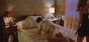 섹스하기 전에 남편 엉덩이를 때리면 돈이 나와요ㅋㅋㅋ;.gif | 인스티즈