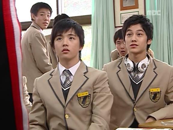 [거침없이하이킥] 학생들 제압하려다가 망신만 당하는 서선생ㅋㅋㅋㅋㅋ.jpg | 인스티즈