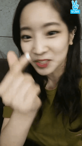 팬들한테 끼부리는 트와이스 다현이 | 인스티즈