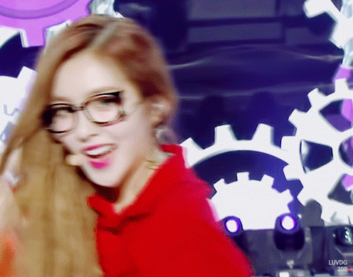 안경 쓴 아이린.GIF | 인스티즈