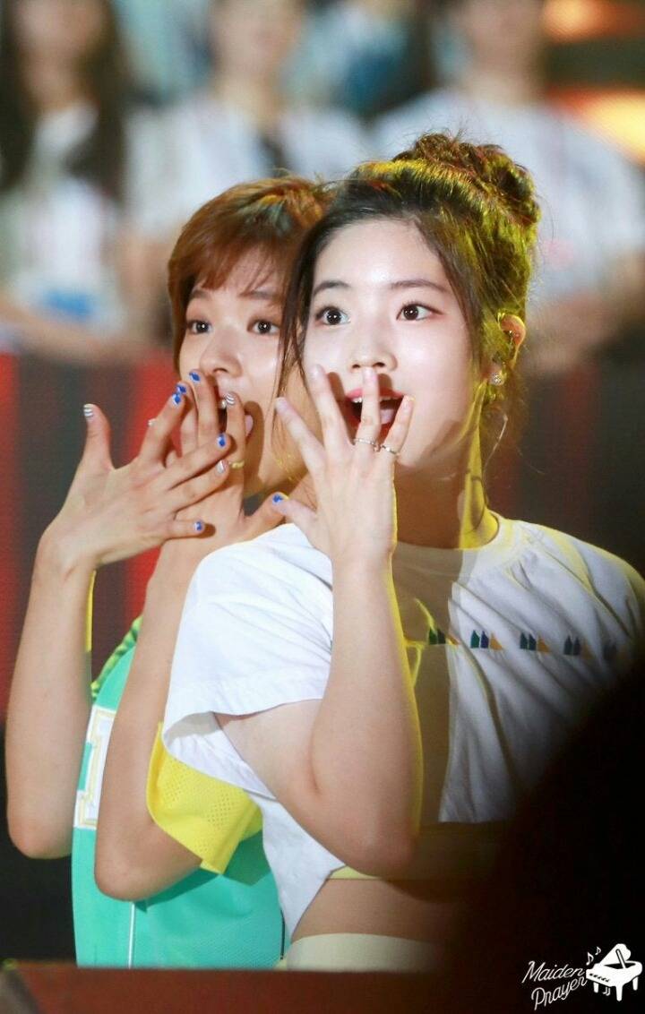 이마까는게 이쁜 다현이 | 인스티즈