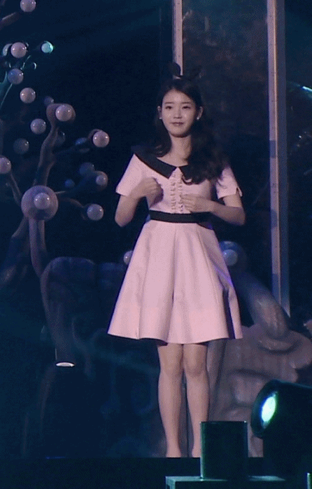 넘나 귀여운 아이유.gif | 인스티즈