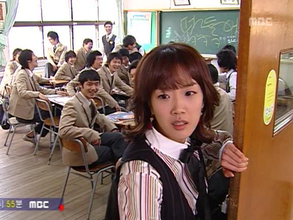 [거침없이하이킥] 학생들 제압하려다가 망신만 당하는 서선생ㅋㅋㅋㅋㅋ.jpg | 인스티즈