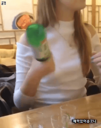 소주 마실 줄 아는 안젤리나 다닐로바 | 인스티즈