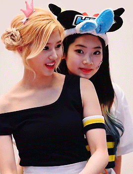 [트와이스] 깨발랄 쩌는 케미 사나-다현(사이다) 조합 짤모음.jpg | 인스티즈