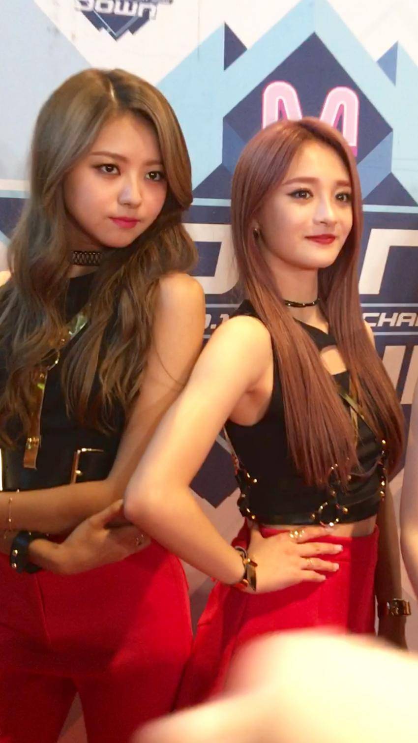 움짤하나에서 성격차이가 보이는 임나영과 주결경 | 인스티즈