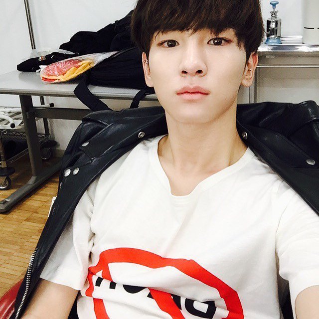 남자 아이돌 피부 수준ㄷㄷㄷ | 인스티즈