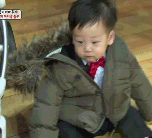 꼬물꼬물 너무 귀여운 이휘재네 쌍둥이 서언이 서준이 움짤 | 인스티즈