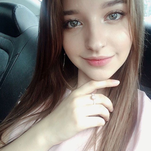 소주 마실 줄 아는 안젤리나 다닐로바 | 인스티즈