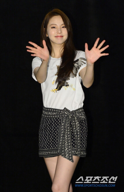 오늘자 부산행 무대인사 소희 | 인스티즈