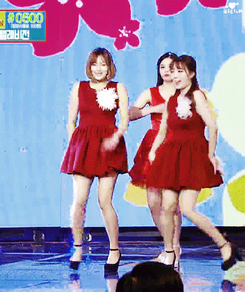 변신하는 의상들.gif | 인스티즈