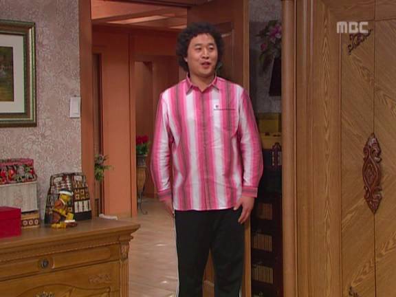 [거침없이하이킥] 순재에게 똥침당한 효자 준하.jpg | 인스티즈